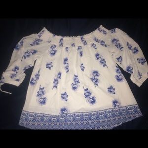 XL/White floral top